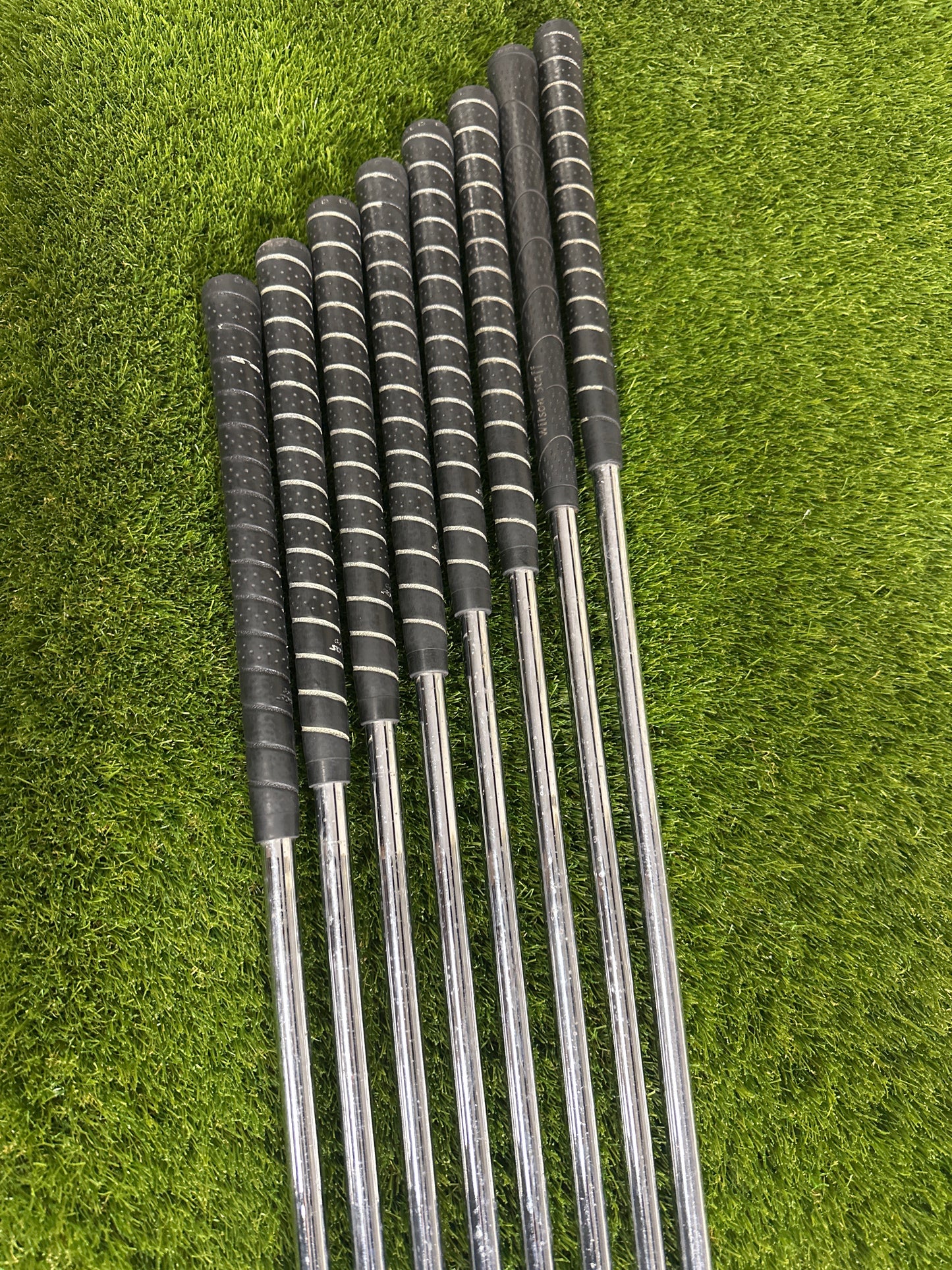 Wilson Deep Red 4-SW Irons