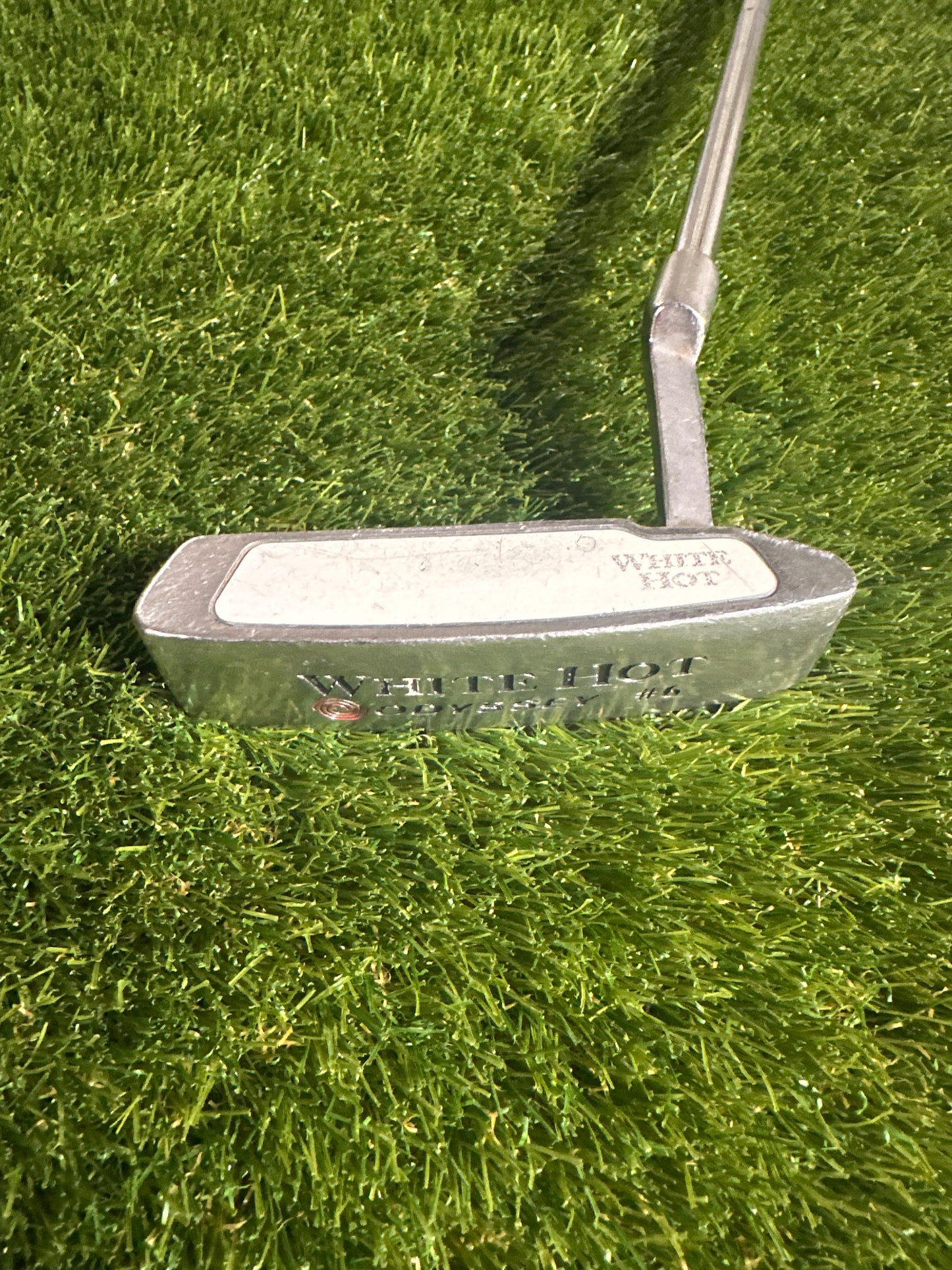 Odyssey White Hot 6 32" Putter