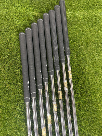Wilson Fatshaft 4-SW Irons