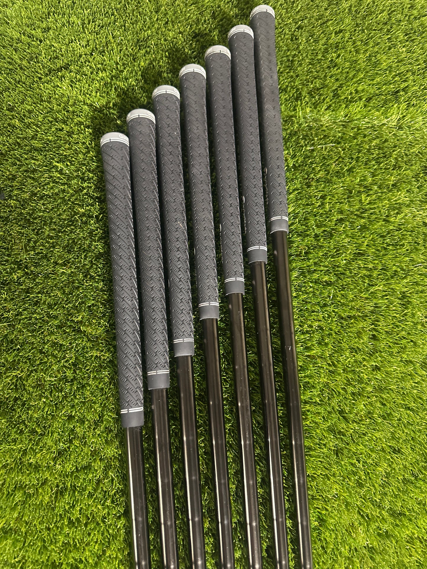 TaylorMade P790 Battle Worn 4-PW Irons