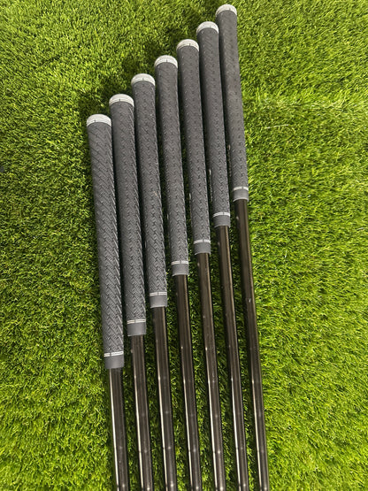 TaylorMade P790 Battle Worn 4-PW Irons