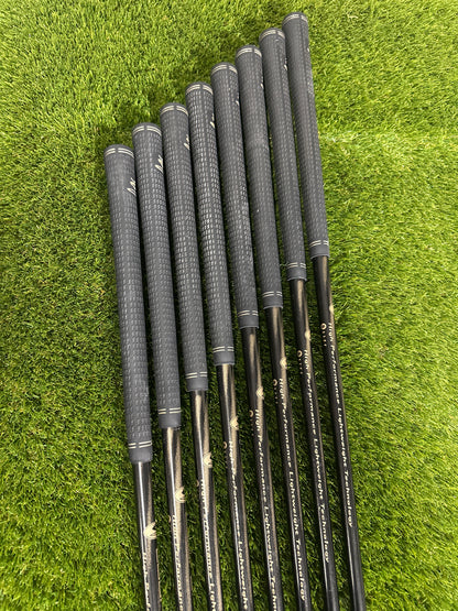 Cobra Gravity Back 3-PW Irons