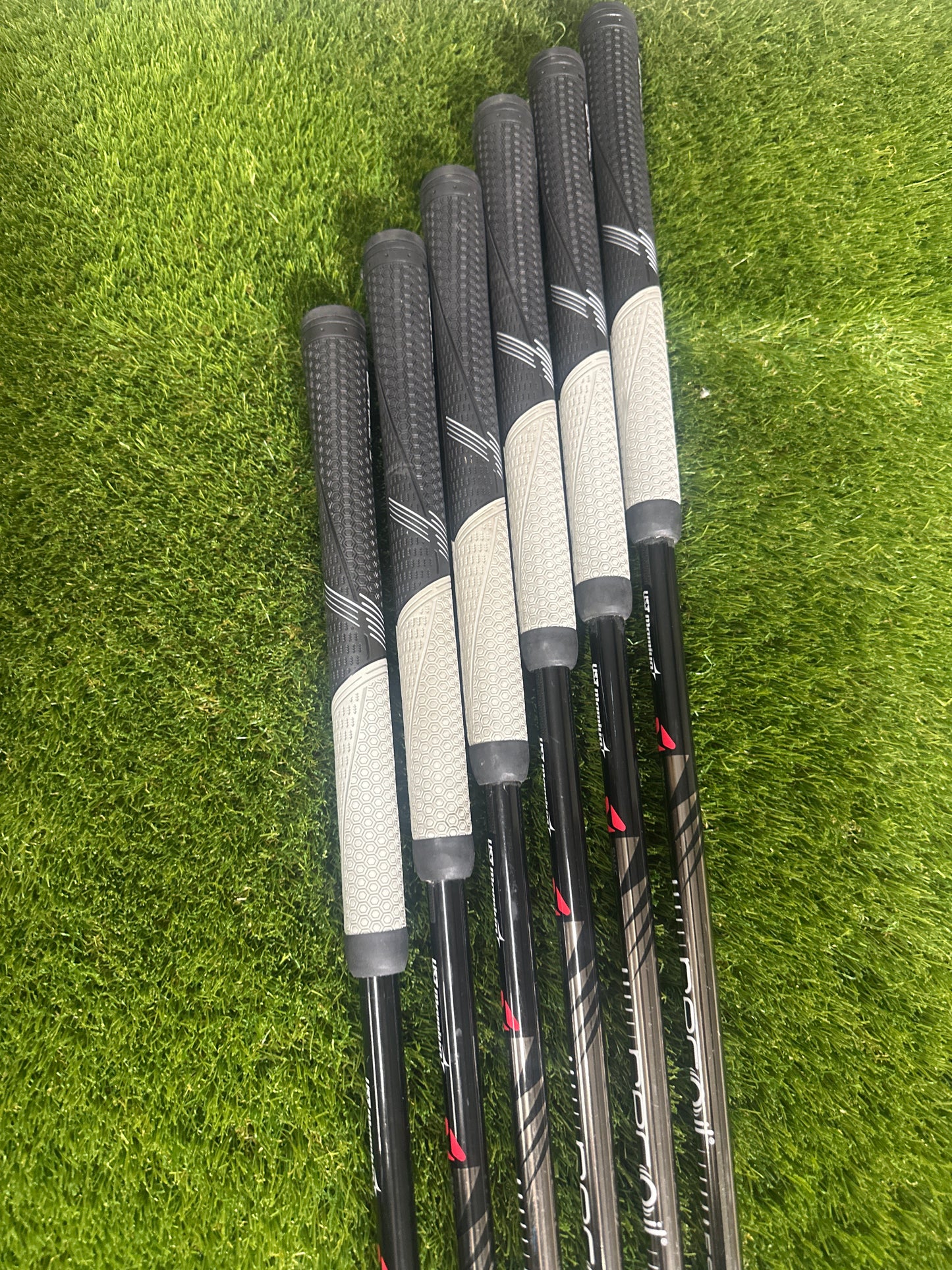 Ping G700 5-W Irons