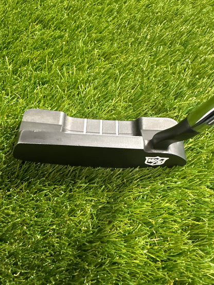 Wilson Infinite Michigan Ave 35" Putter
