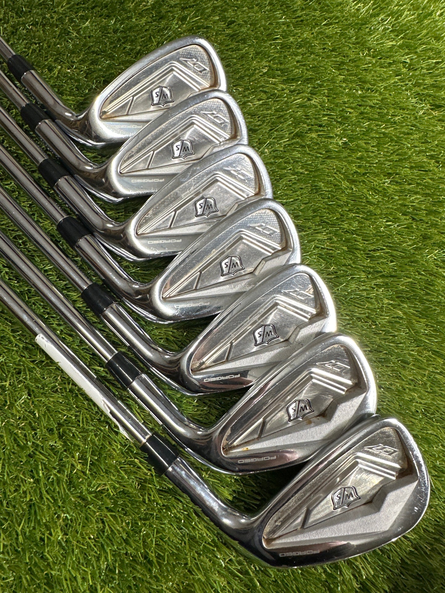 Wilson D7 5-GW Irons