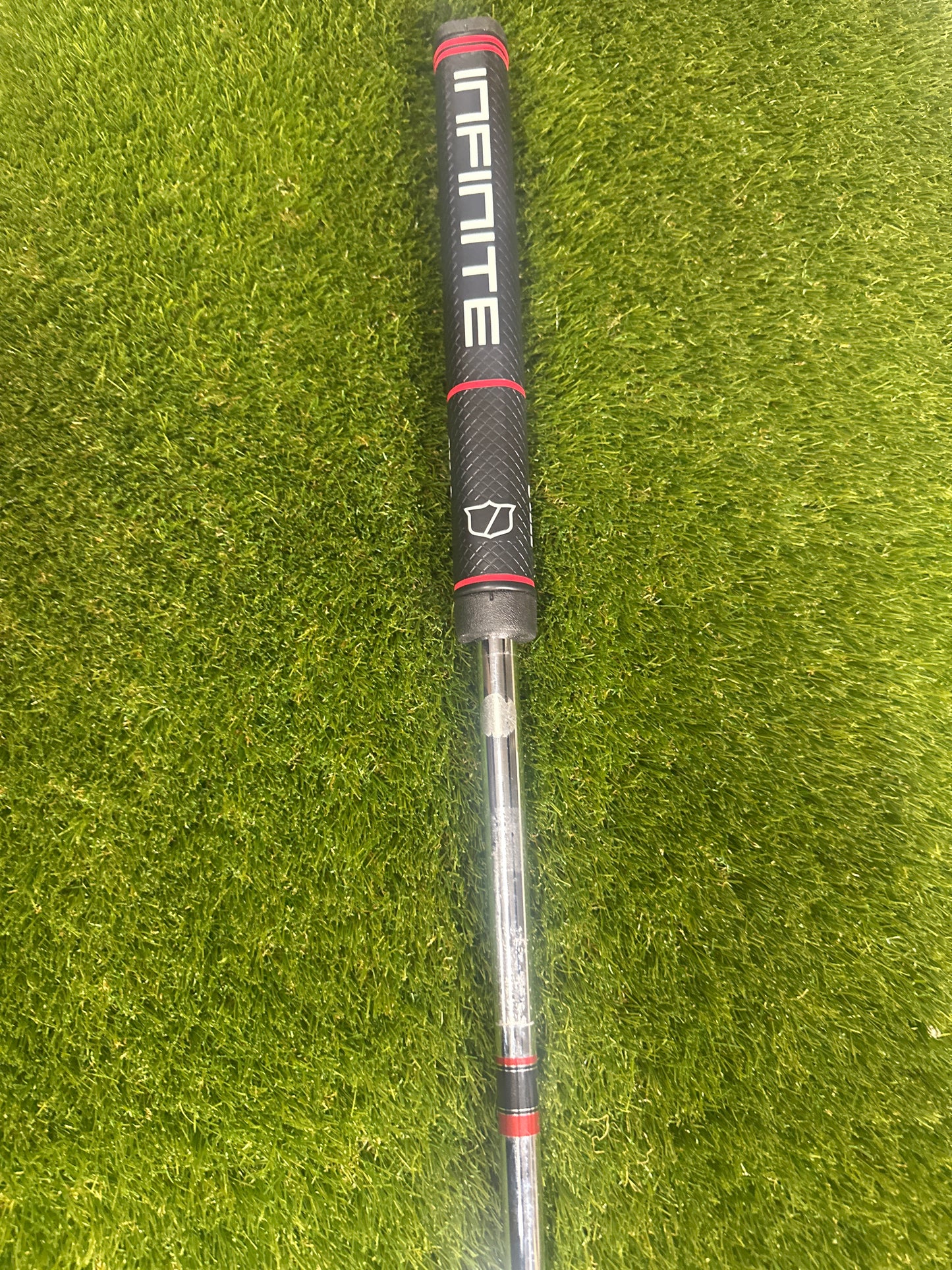 Wilson Infinite The L 34" Putter