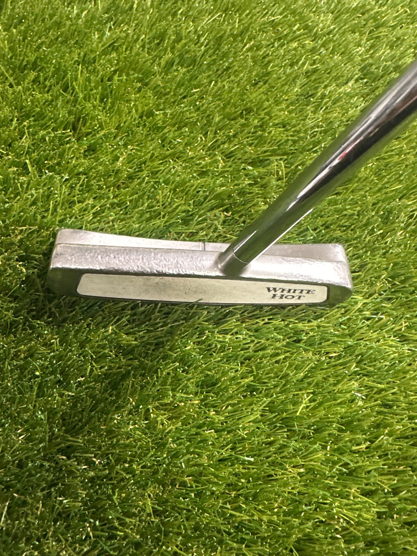 Odyssey White Hot 2 34" Putter