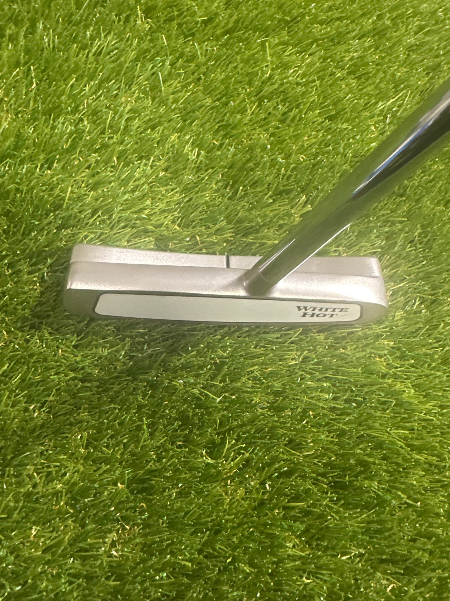 Odyssey White Hot 2 35" Putter
