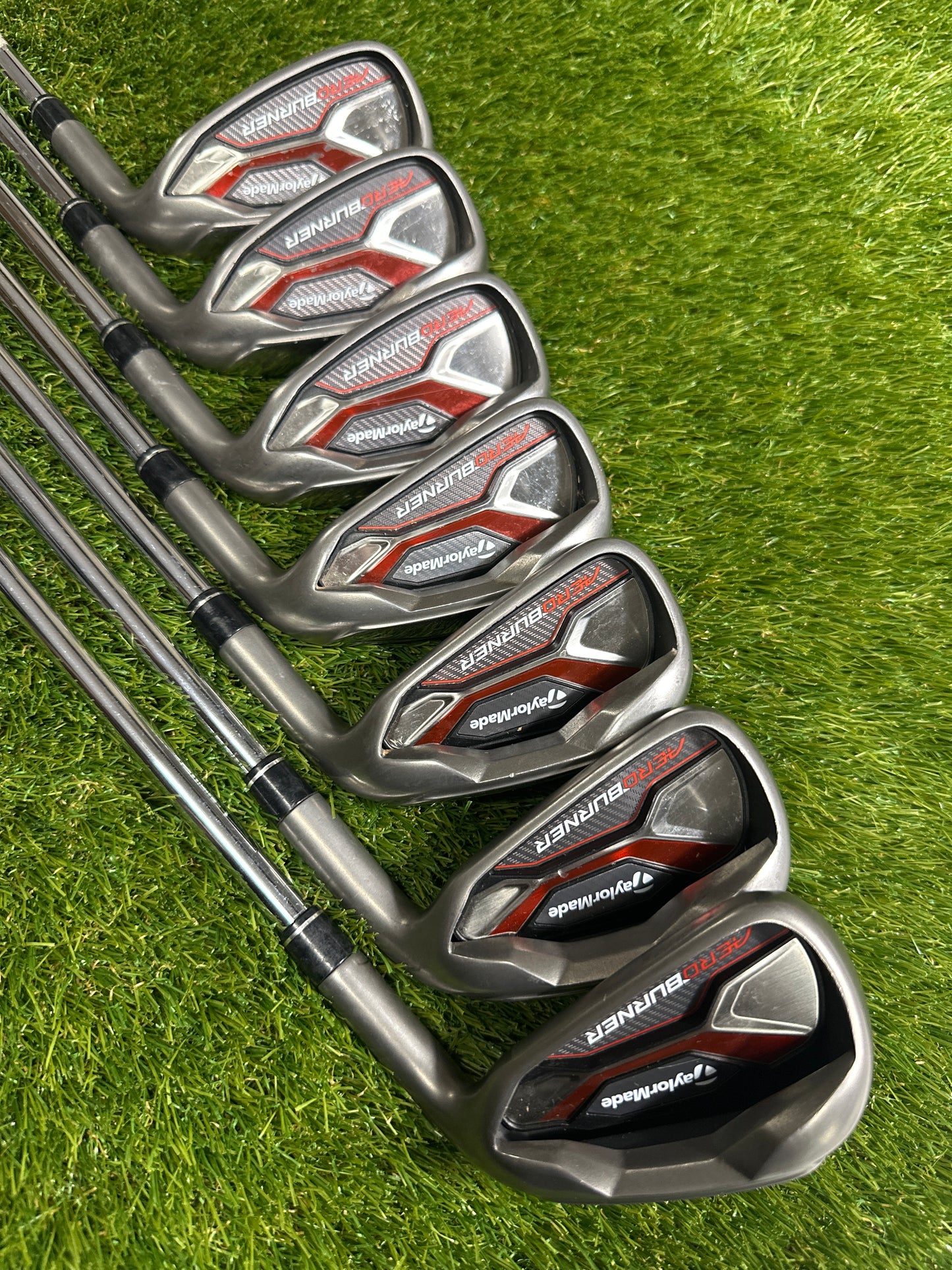 TaylorMade Aeroburner 4-PW Irons