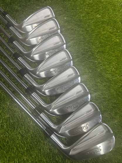 Titleist T150 4-48W Irons