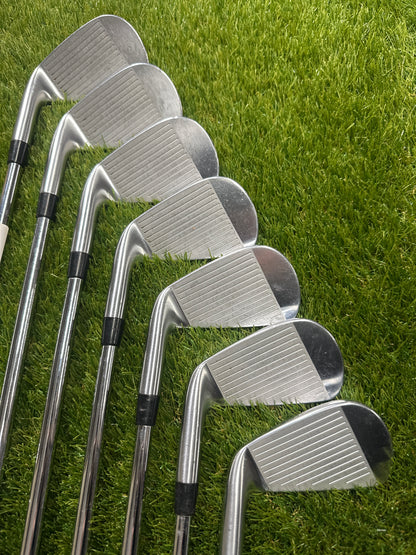 Srixon Z965 4-PW Irons