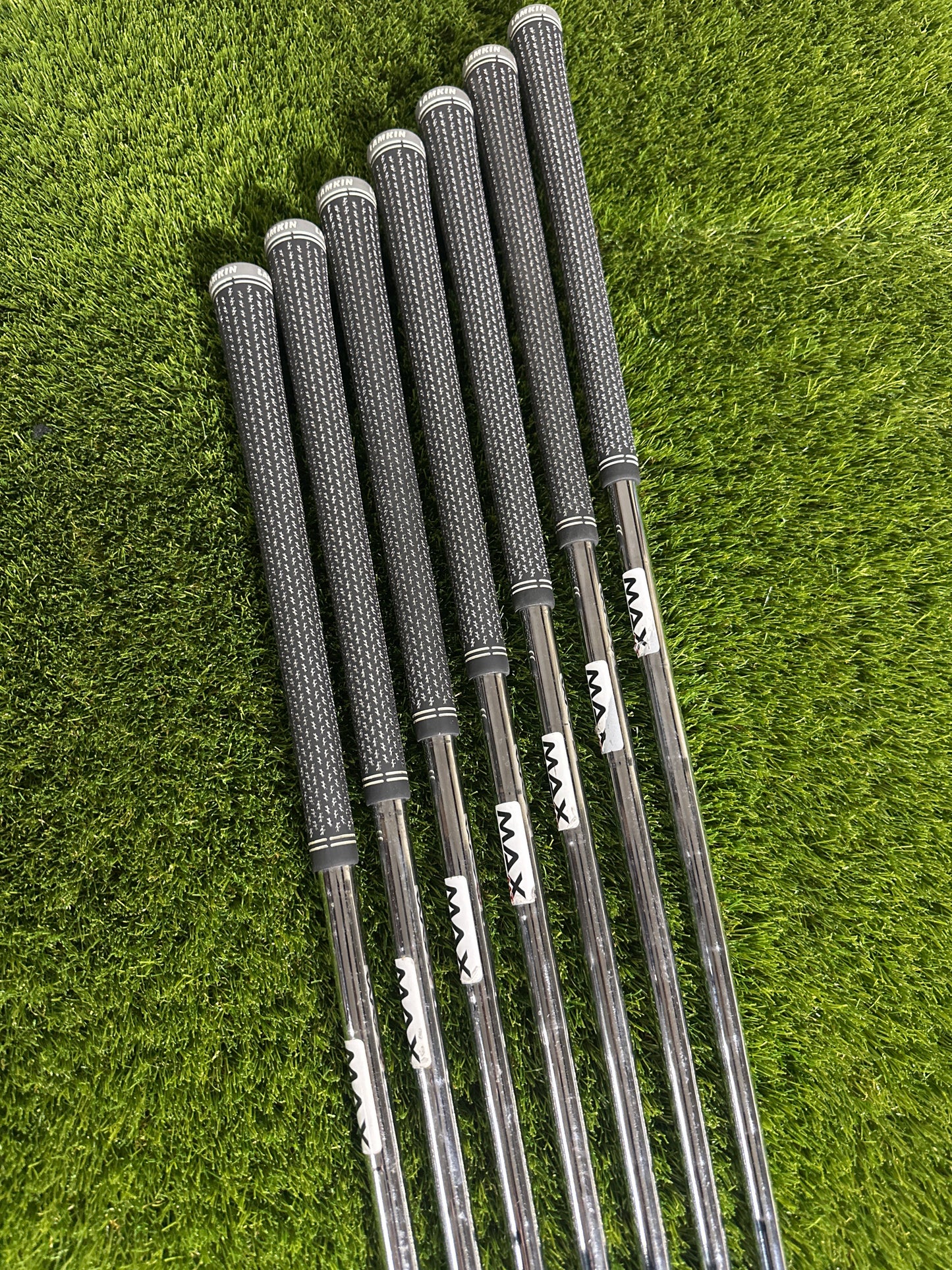 TaylorMade Sim 2 Max 5-SW Irons