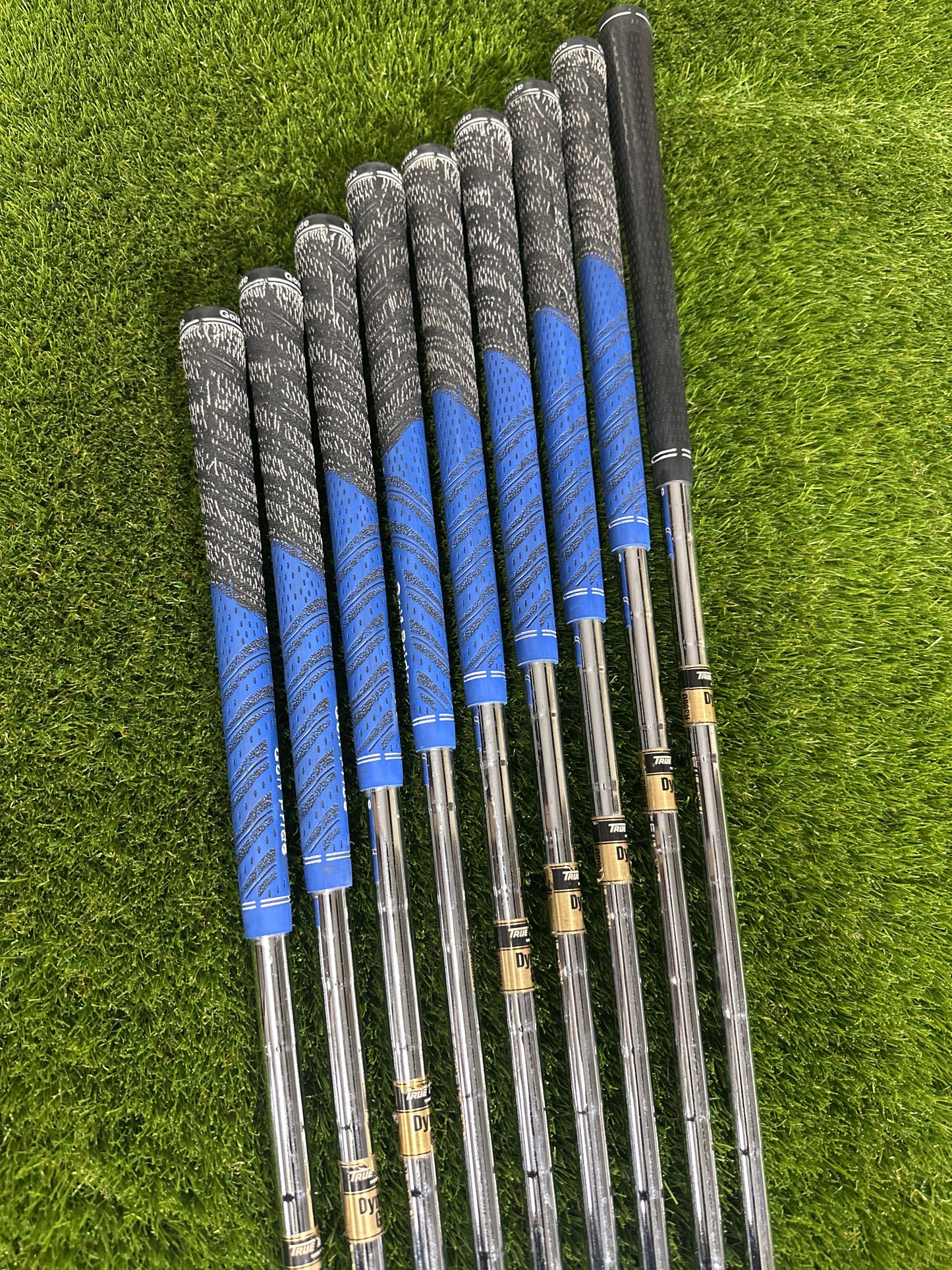 MaxFli Revolution 3-SW Irons