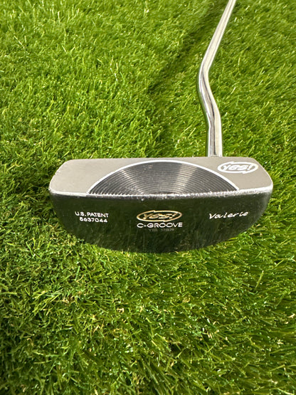 Yes C Groove Valerie 34" Putter