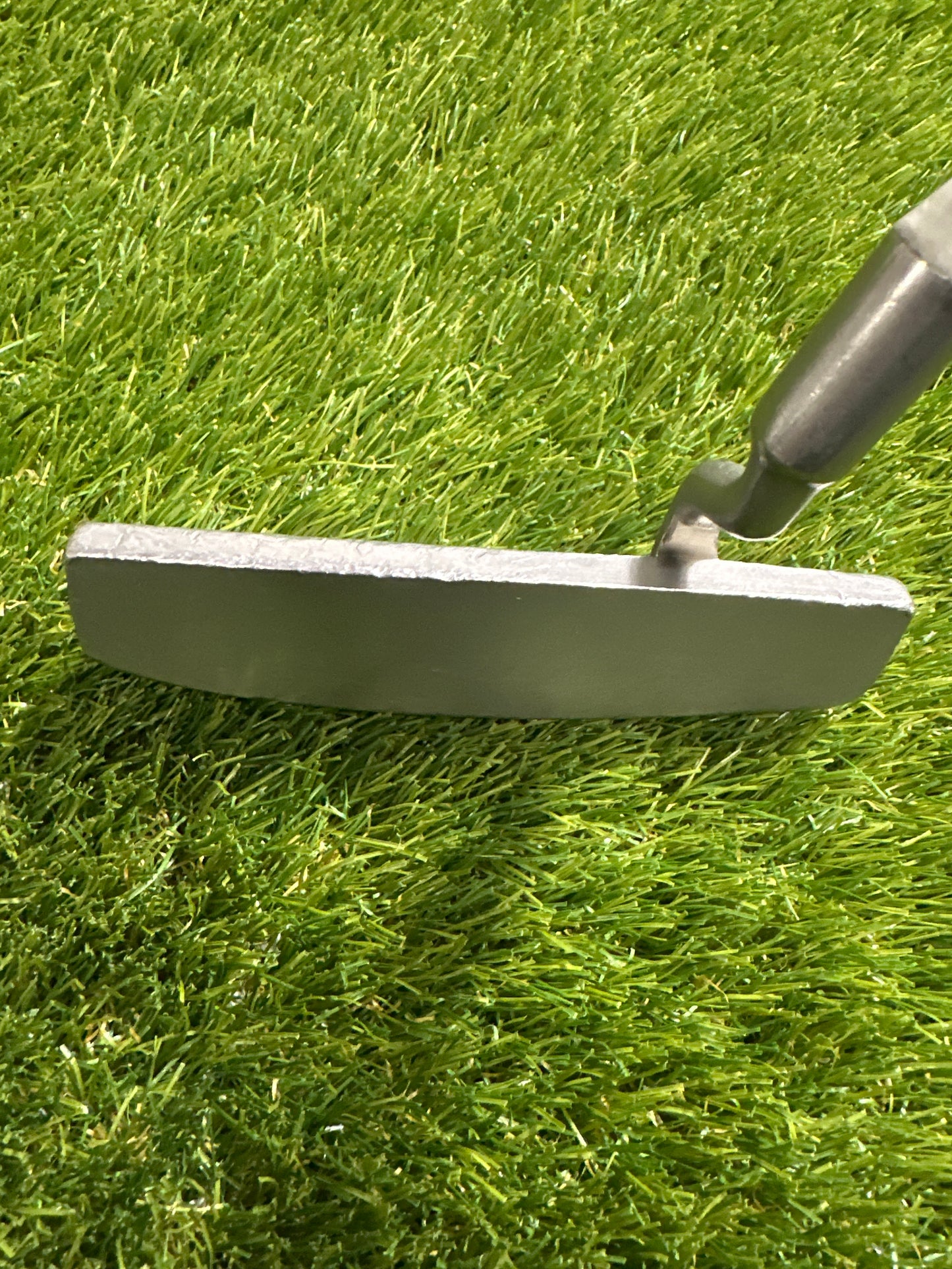 Wilson Staff 6 HT Controlled Feel 35.5" Putter