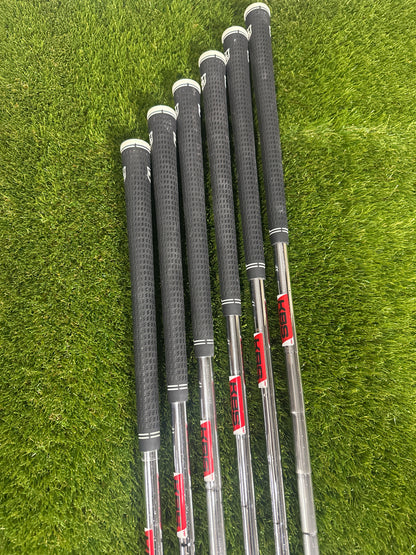 Wilson D7 5-PW Irons