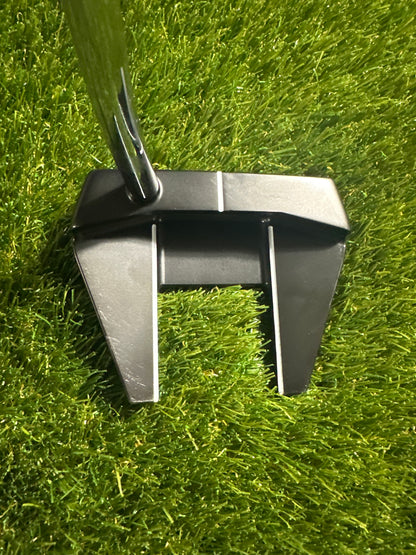 Odyssey Toulon Las Vegas 33" Putter