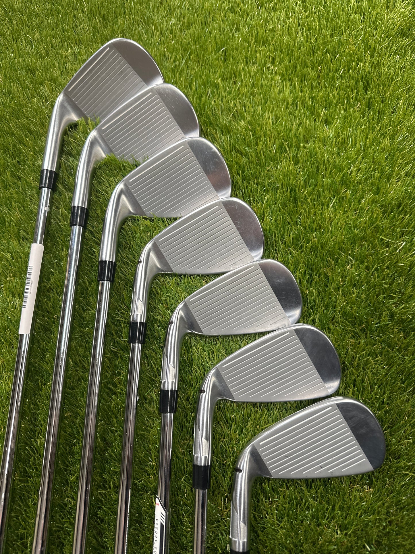 TaylorMade Qi 5-SW Irons