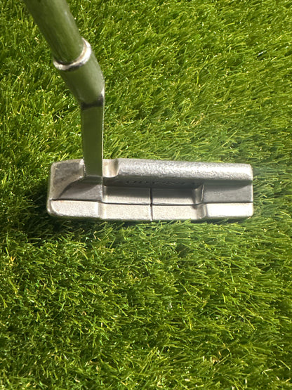 Odyssey White Hot 6 32" Putter