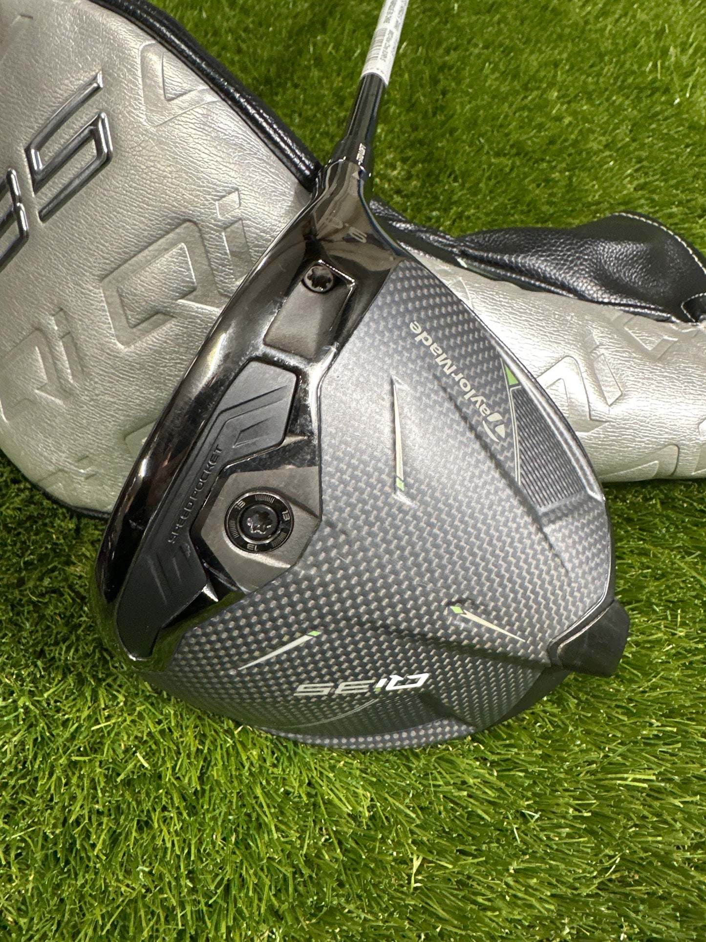 TaylorMade Qi35 9 Driver