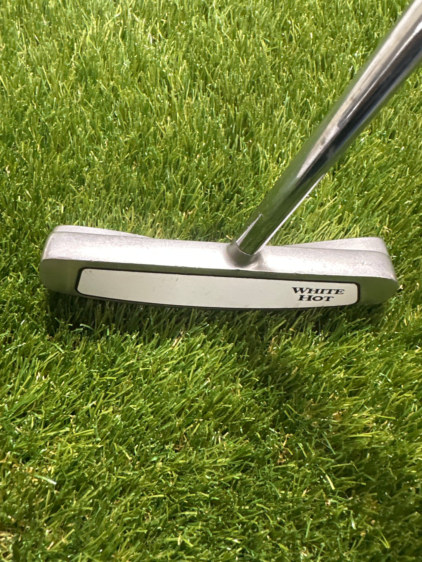 Odyssey White Hot Mid 34" Putter