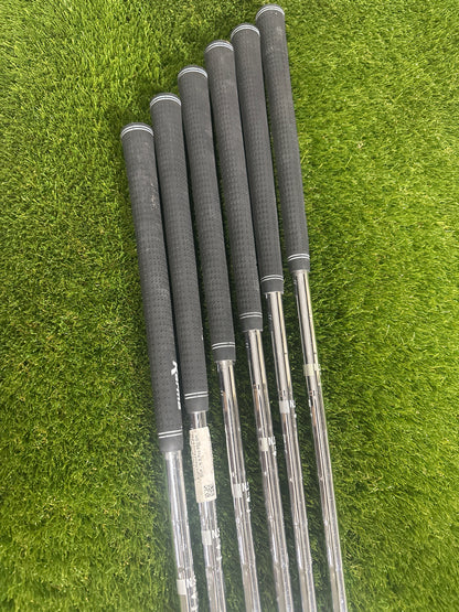 Srixon Z565 5-PW Irons