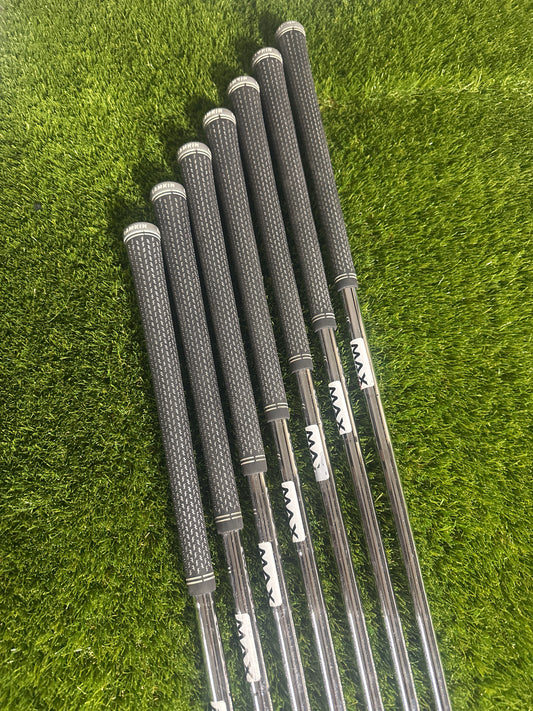 TaylorMade Sim 2 Max OS 4-PW Irons