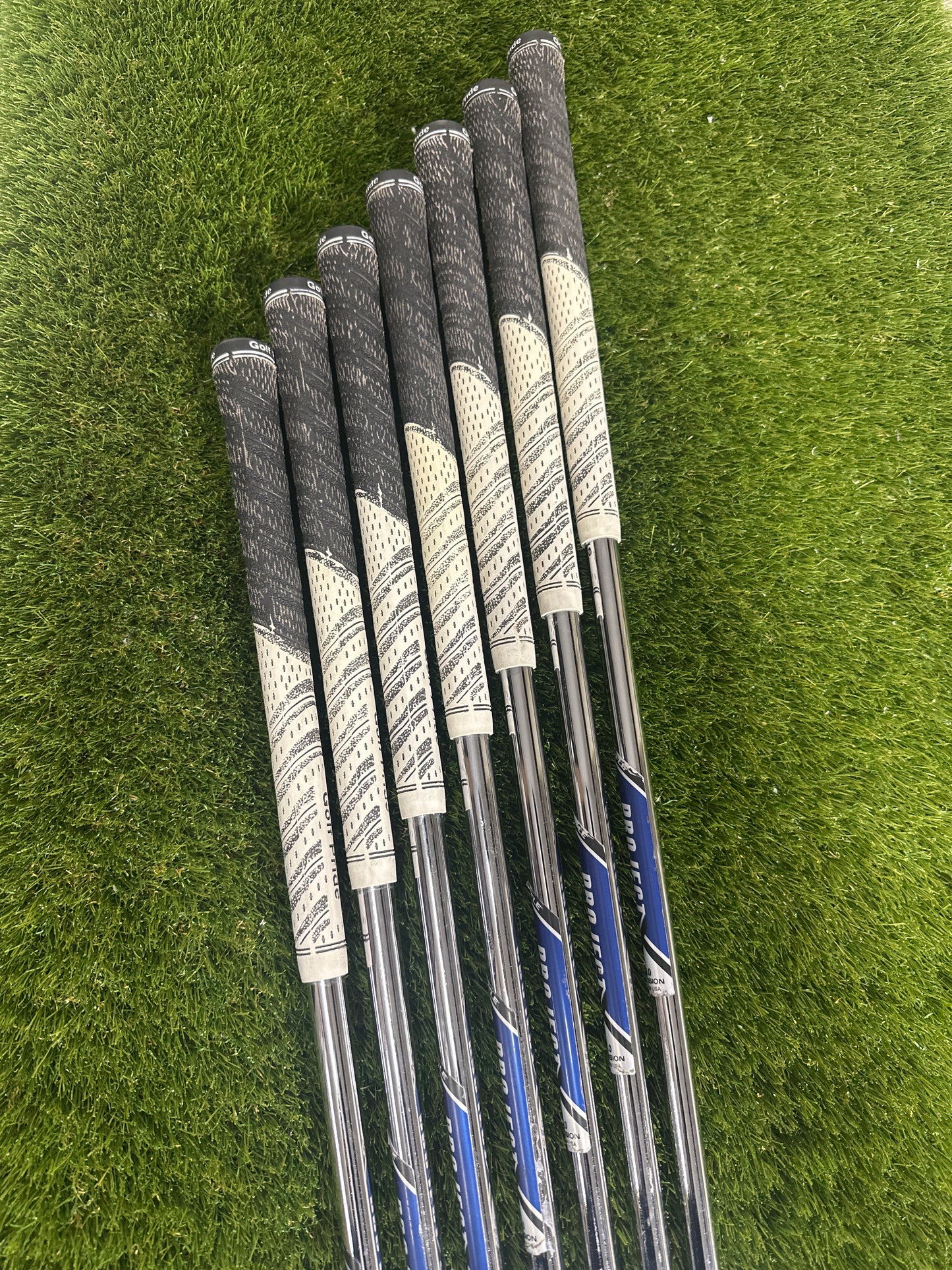 TaylorMade P790 4-PW Irons