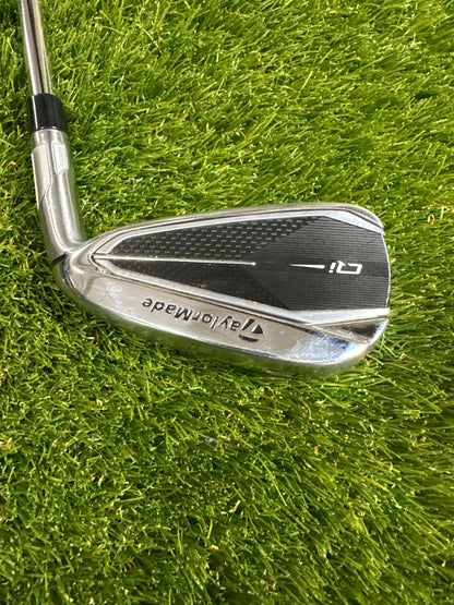 TaylorMade Qi 4 Iron