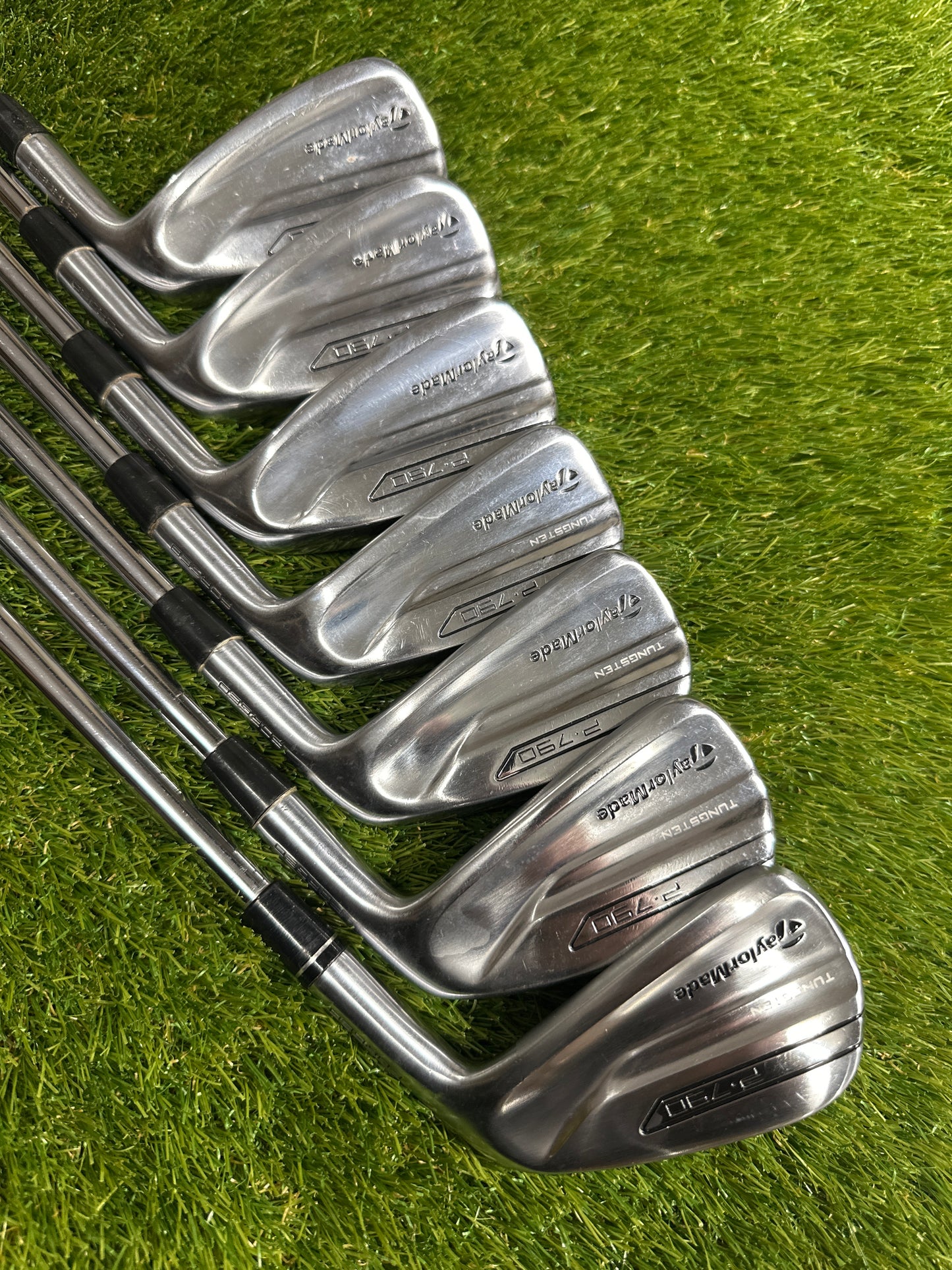 TaylorMade P790 4-PW irons