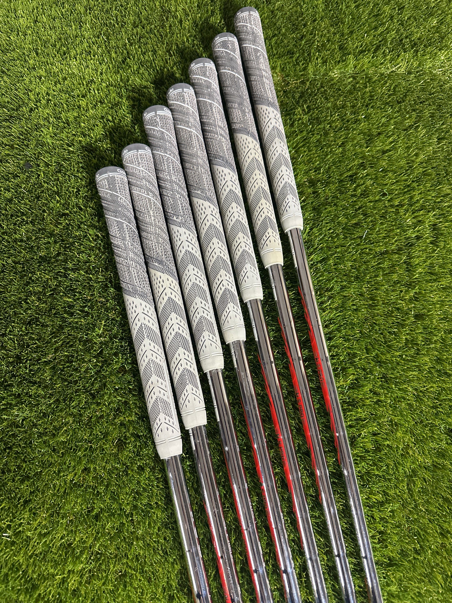 Srixon Z785/585 4-PW Irons