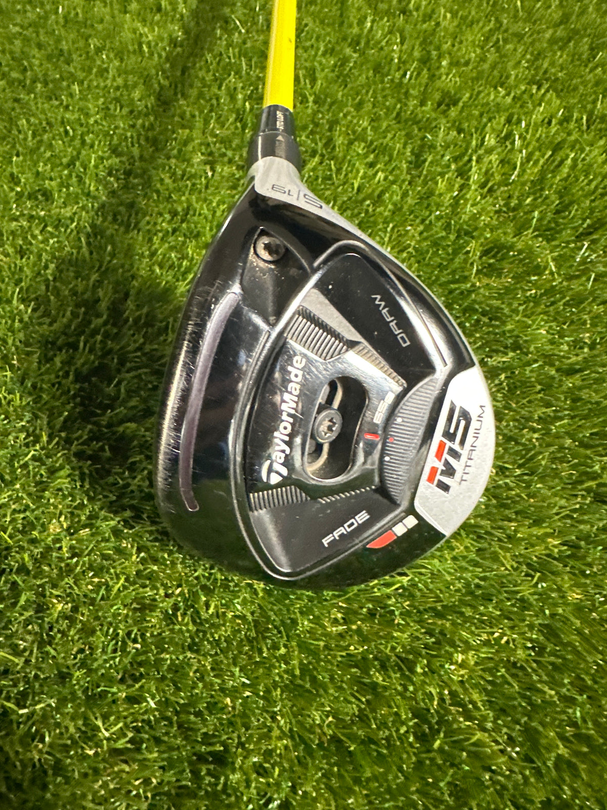 TaylorMade M5 5/19 FWY