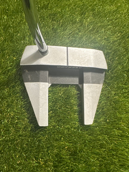 Odyssey Works Versa 7 Tank 35" Putter