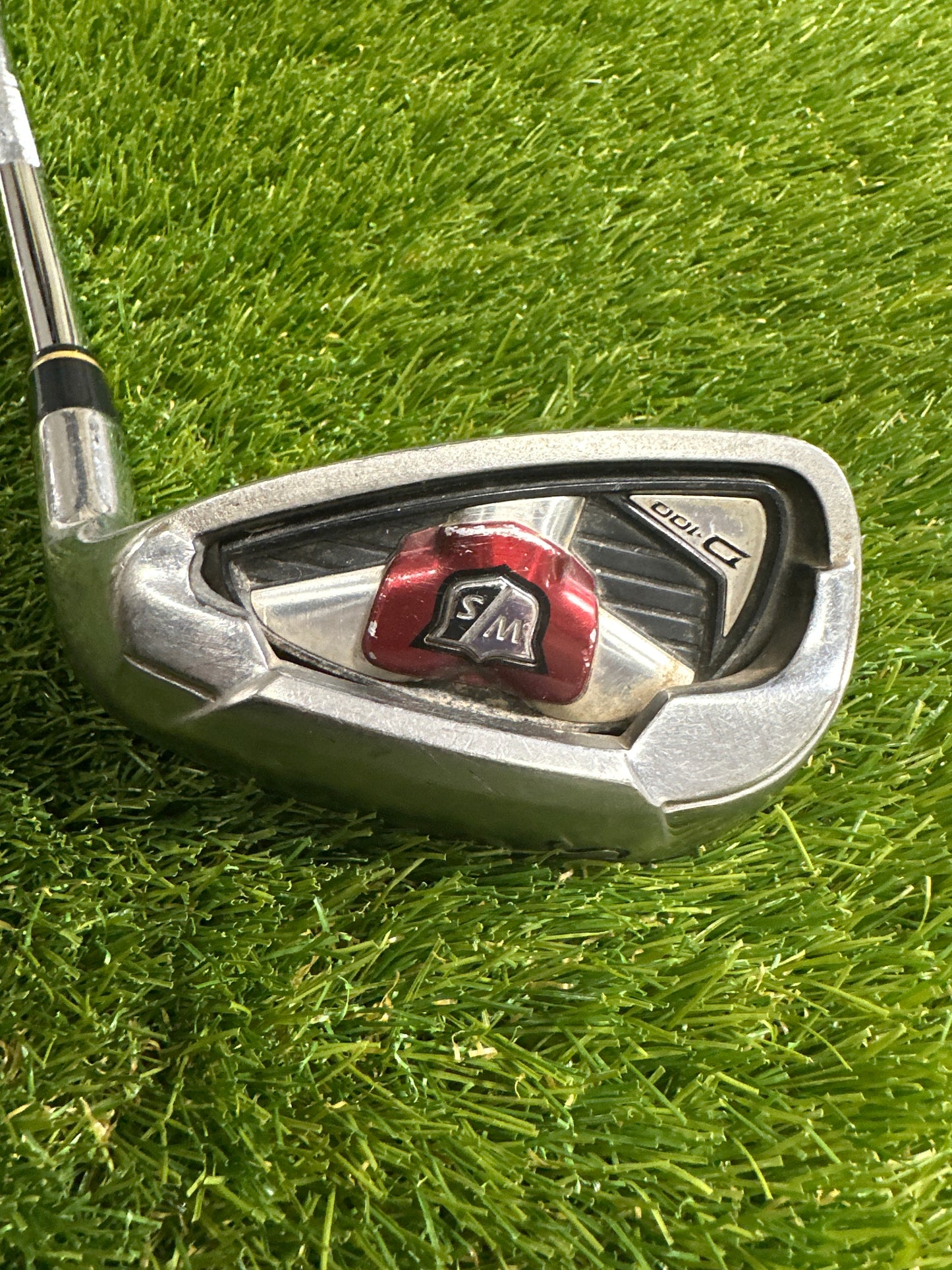 Wilson Staff D100 SW