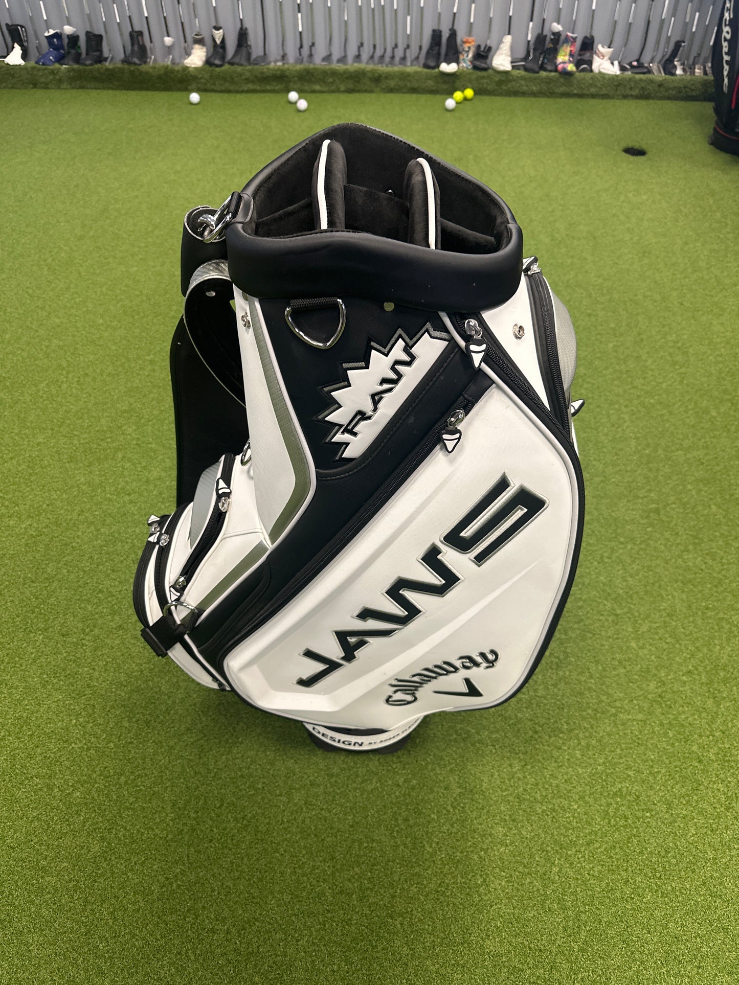 Callaway Jaws Raw Limited Edition Tour Bag
