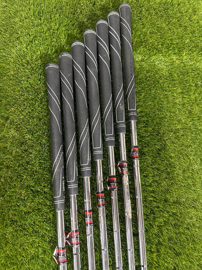 Wilson 1200 5-SW Irons