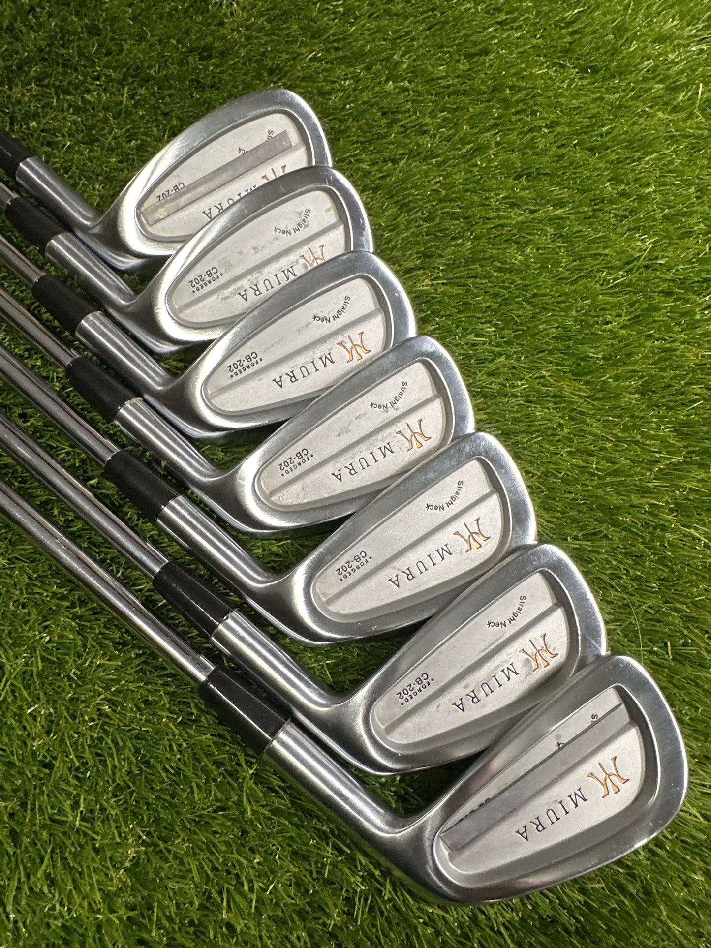 Miura Straight Neck CB202 4-PW Irons