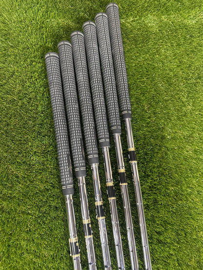 Mizuno JPX 825 5-PW Irons