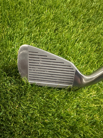 Tour Image Emblem 4 Iron