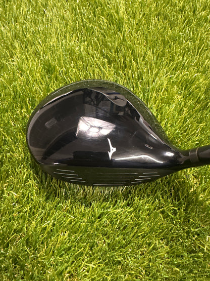 Mizuno STX 220 5/18 FWY