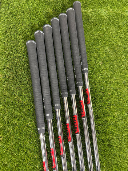 Wilson D7 5-GW Irons