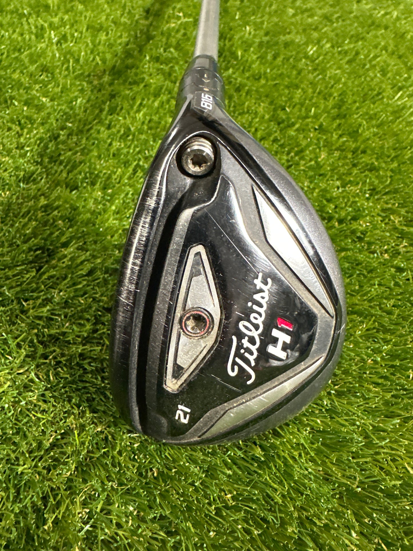 Titleist H1 818 21 HYB