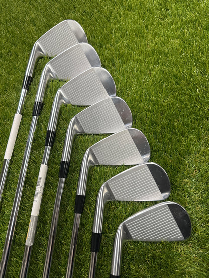 Cobra King Tour 4-PW Irons
