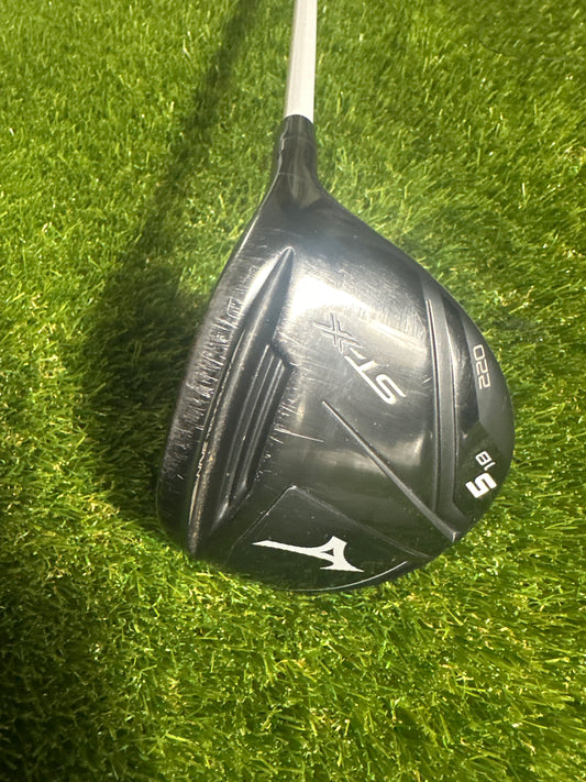 Mizuno STX 220 5/18 FWY