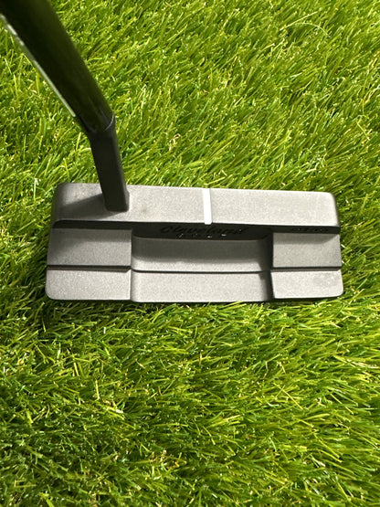Cleveland Frontline 8.0 35.5" Putter