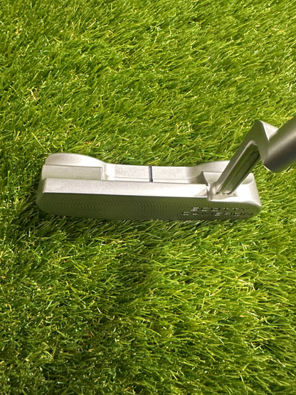 Scotty Cameron Super Select Newport+ 35" Putter