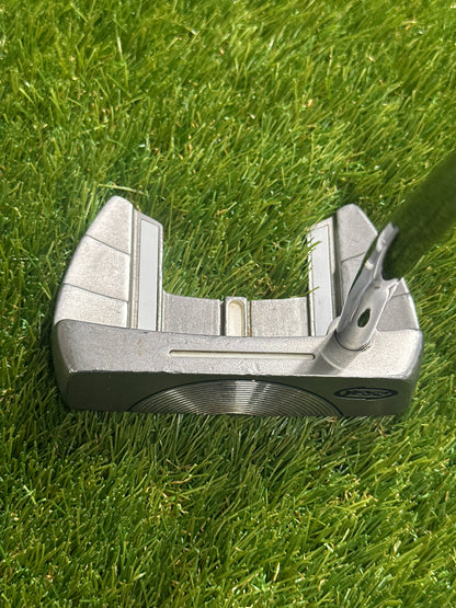 Yes C Groove Sandy 12 Mid 33" Putter