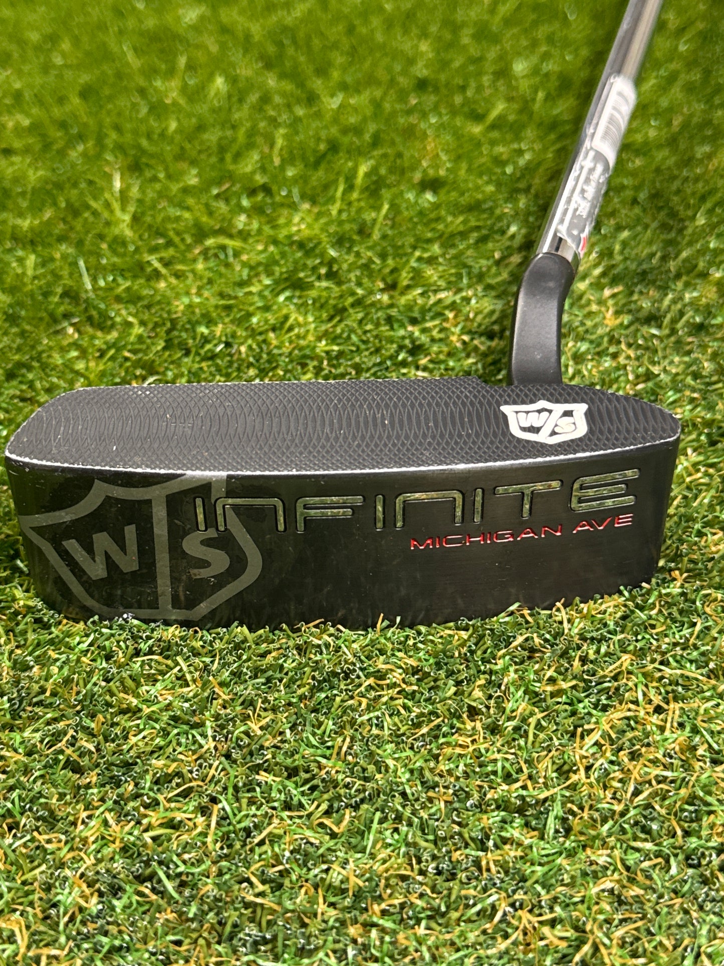 Wilson Infinite Michigan Avenue 34" Putter
