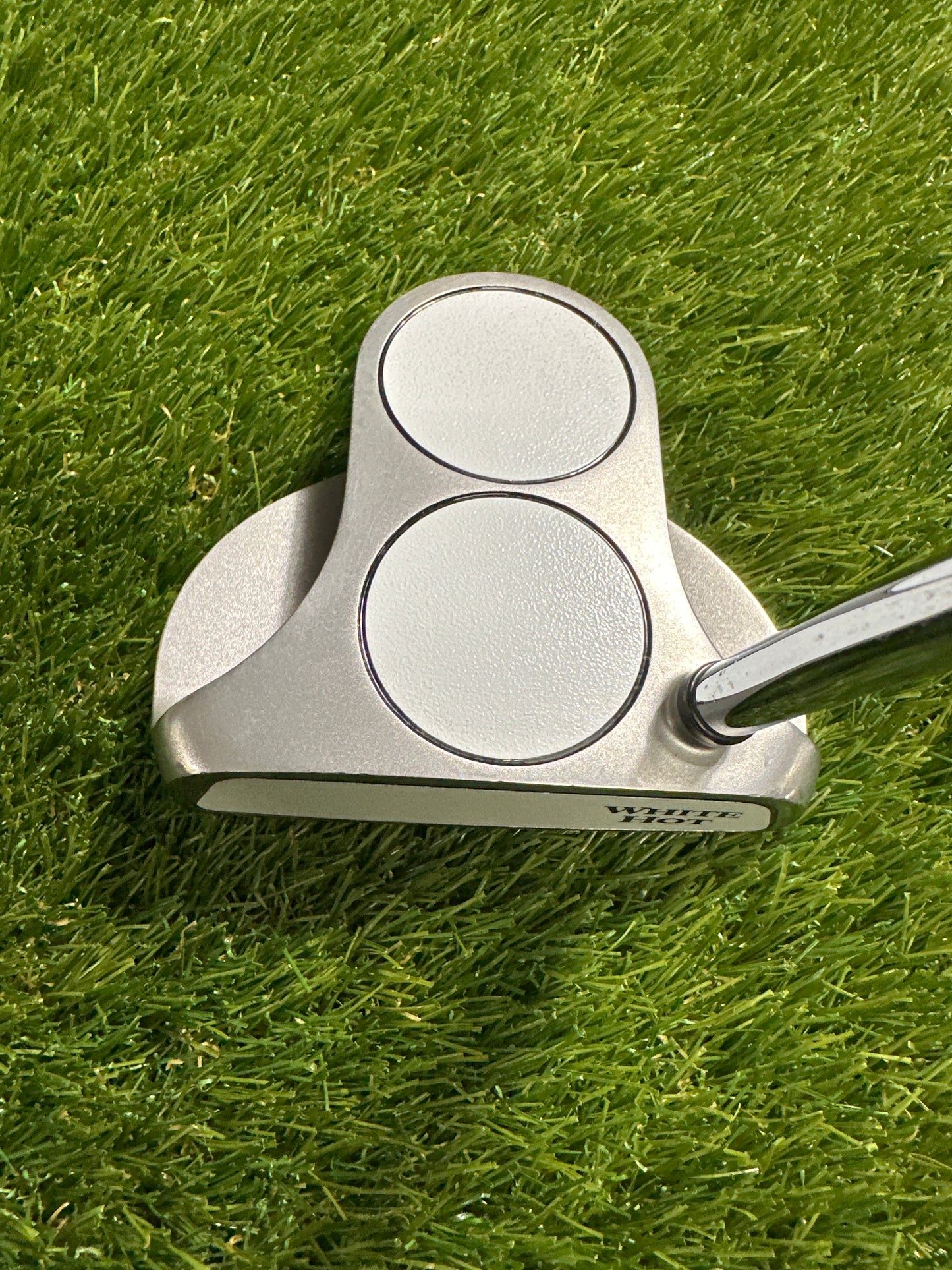 Odyssey White Hot 2 Ball 34" Putter