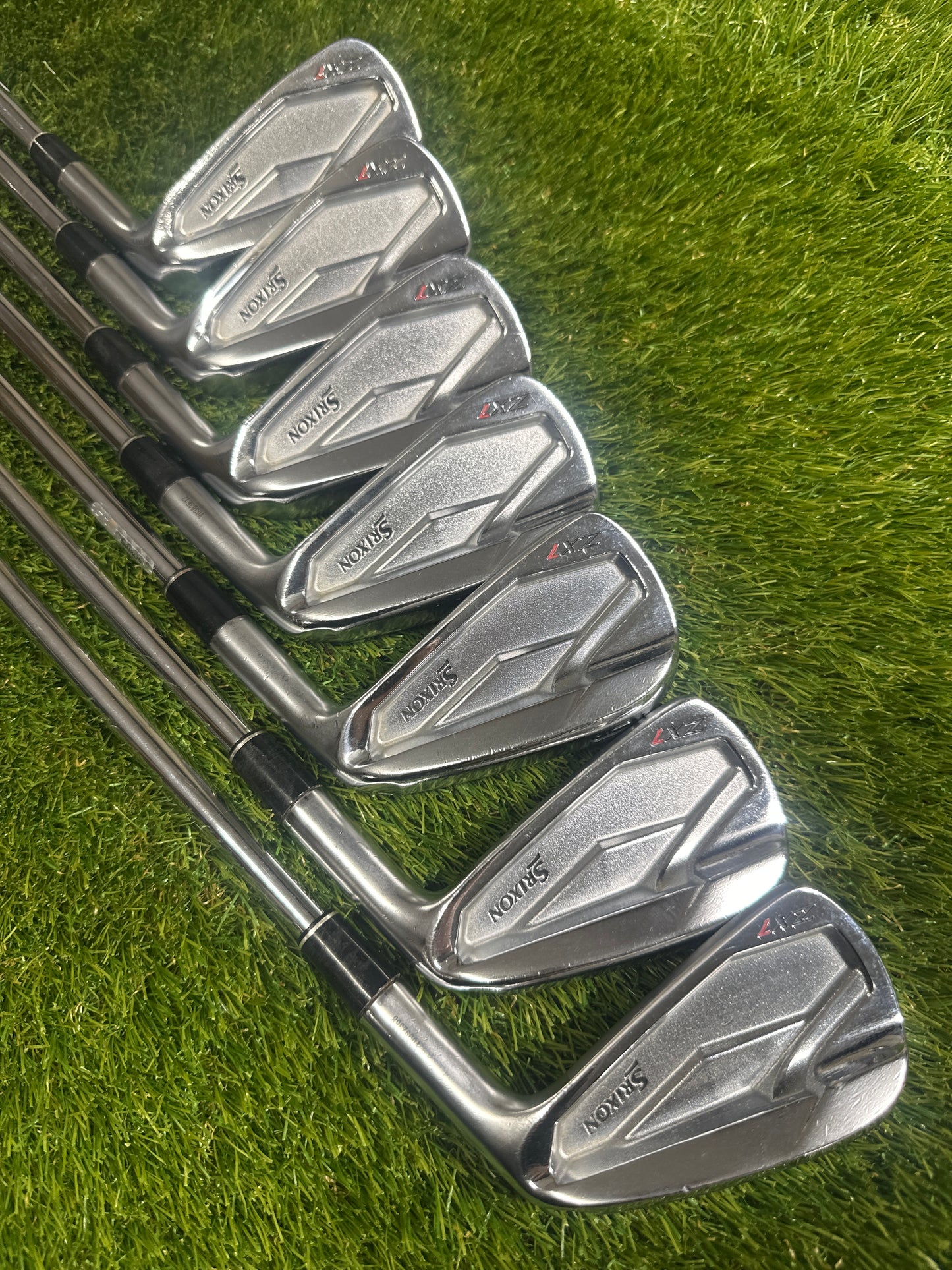Srixon ZX7 4-PW Irons